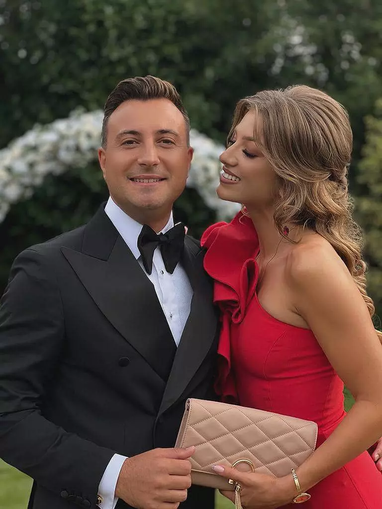 cine-este-valentin-sanfira-1-2