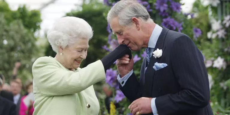 hbz-prince-charles-2009-gettyimages-87760029-1541543053