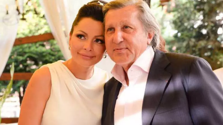 ilie_nastase_brigitte_sfat.jpg