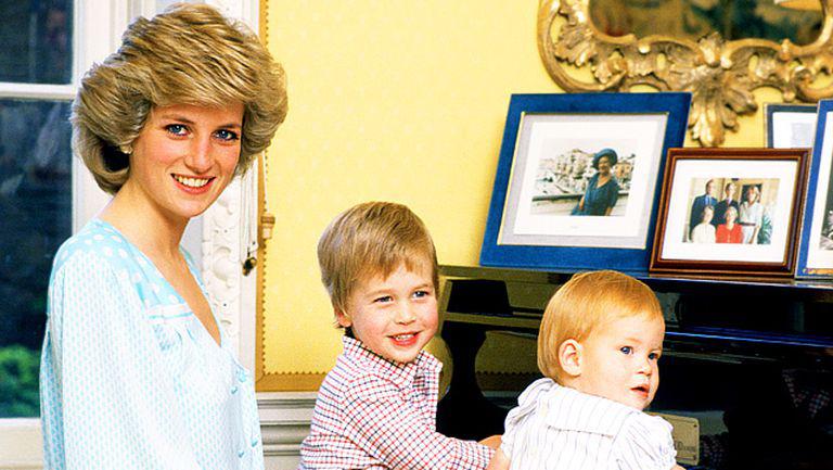 Familia regală britanică – baby-album