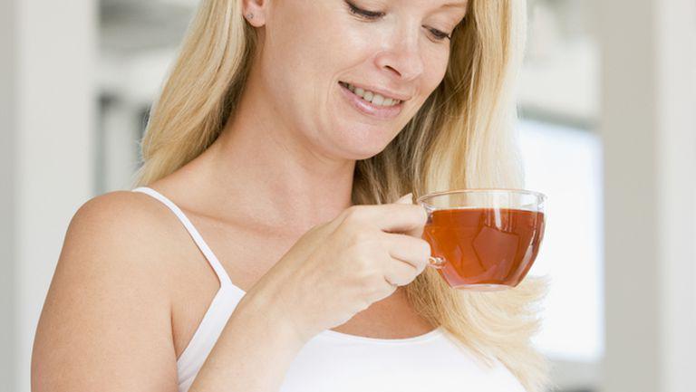 Ceaiurile în sarcină  – ce e sigur și ce nu