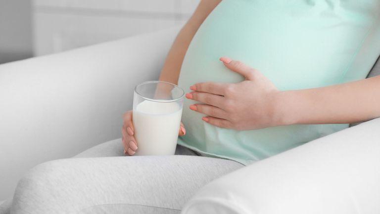 Suplimente de calciu in timpul sarcinii. Alimentele cele mai bogate in calciu