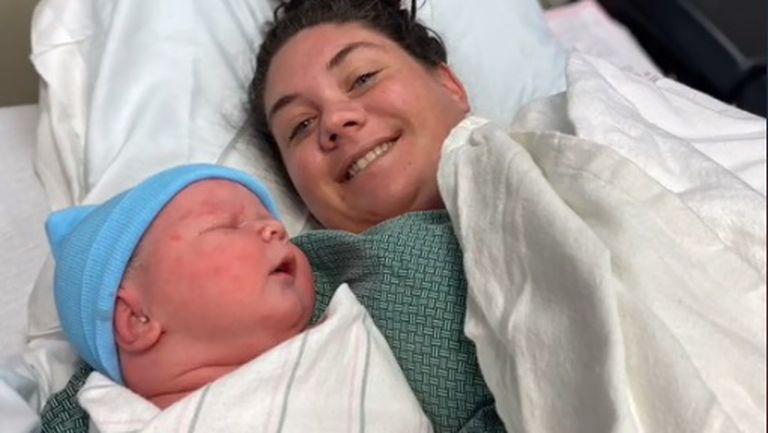 O femeie a născut un bebeluș ce cântărea 6 kilograme și jumătate