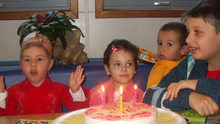 La Multi Ani Ana Maria Revista Baby Pentru Părinti și Copii