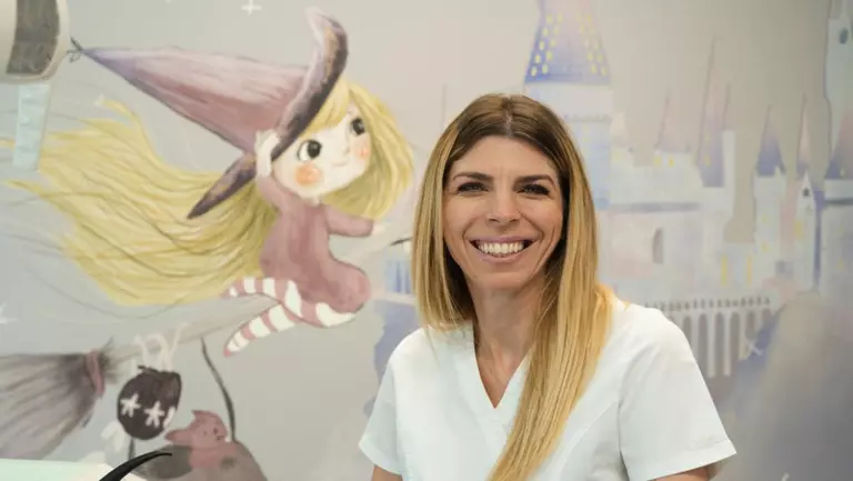 Dr. Denisa Zaharia, top 5 sfaturi pentru un zâmbet sănătos. Trenduri pentru 2026 în stomatologie și cele mai frecvente probleme dentare