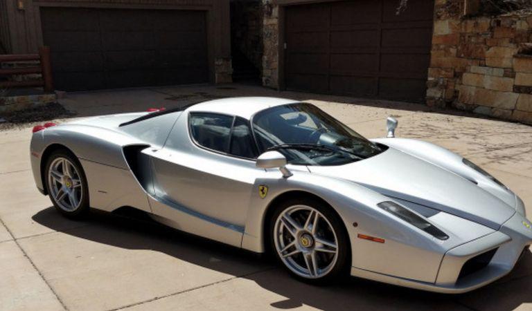 Mașini clasice în leasing: cât costă rata pentru un Ferrari Enzo