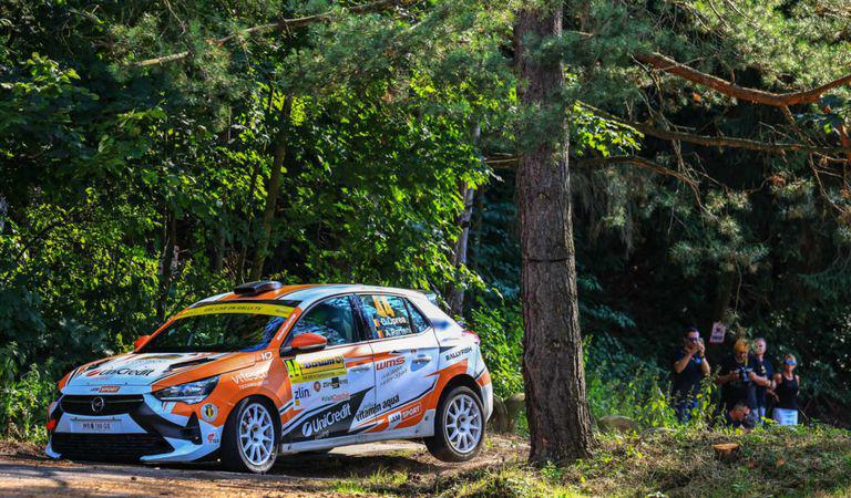 Locul 10 ERC4 și primele puncte în Campionatul European de Raliuri 2023 pentru Cristiana Oprea și Alexia Parteni, la Barum Czech Rally Zlin