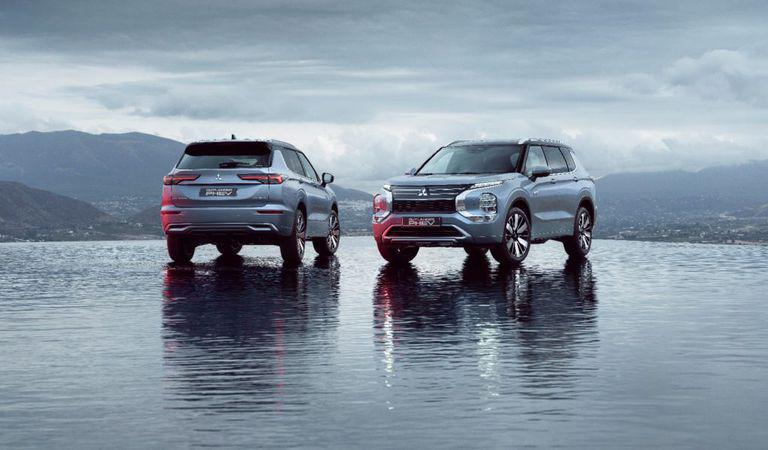 Noua generație Mitsubishi Outlander PHEV poate fi vizionată în premieră în trei showroomuri din București