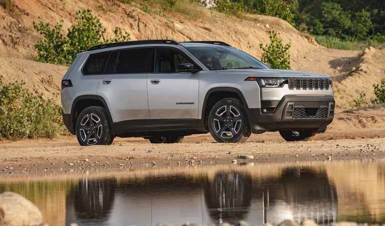 Sub forma unei generații complet noi, Jeep Cherokee va intra pe terenul nesigur al pieței internaționale în 2026