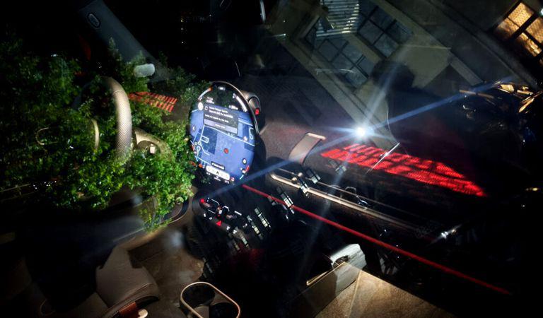 Arte vizuale, animație stradală stradală nocturnă și MINI, ca element al culturii urbane contemporane