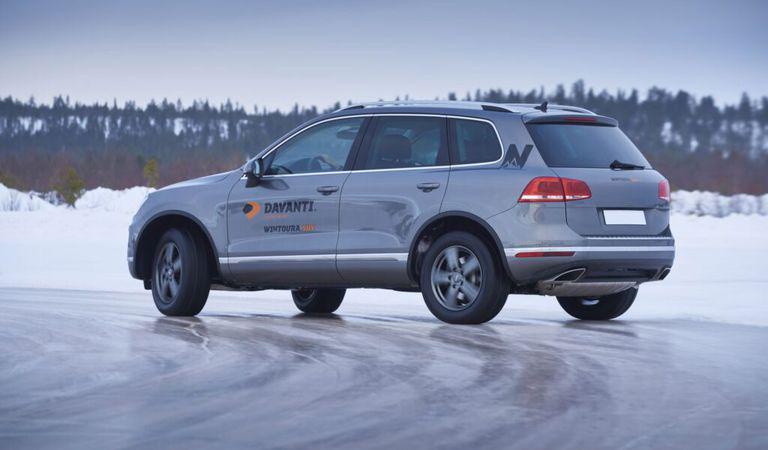 (P) Care sunt semnele de uzură anormală a anvelopelor și cum le corectăm?