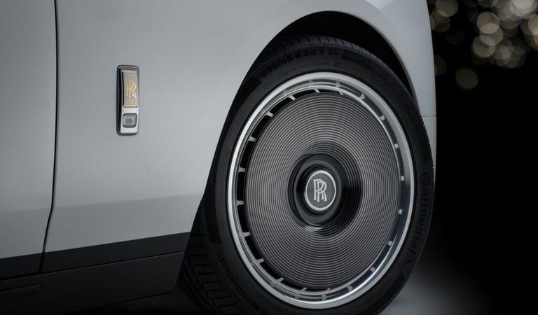 100 de ani e un prag istoric. Prin Rolls-Royce Phantom Centenary Private Collection, este sărbătorit centenarul limuzinei RR de top