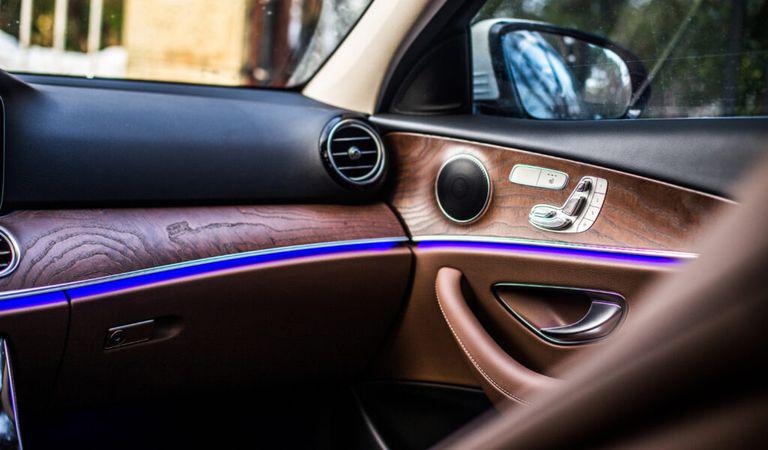 (P) Ghid de personalizare auto: 3 upgrade-uri care îți fac mașina mai sigură și mai atrăgătoare
