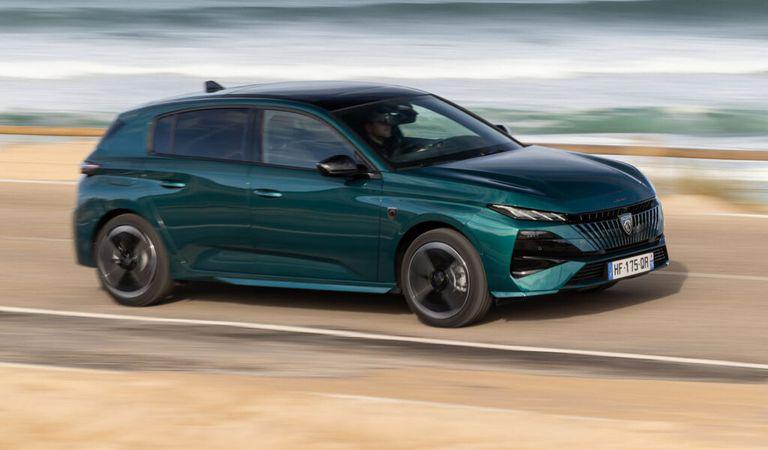 Accent clar pe rafinament pentru modernizarea seriei Peugeot 308, plus perfecționări pe latura electrificării