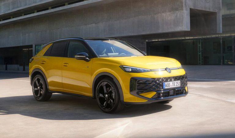 Generația a doua a seriei Volkswagen T-Roc vine ca o propunere neașteptat de competitivă la nivelul clasei mici