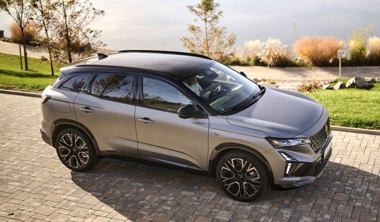 La prima vedere, Renault Austral 2026 pare complet nou. Totuși, e o modenizare consistentă a primei generații