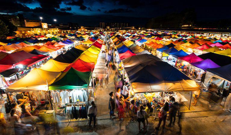 (P) Cele mai frumoase piețe și bazaruri din Bangkok pe care să le vizitezi