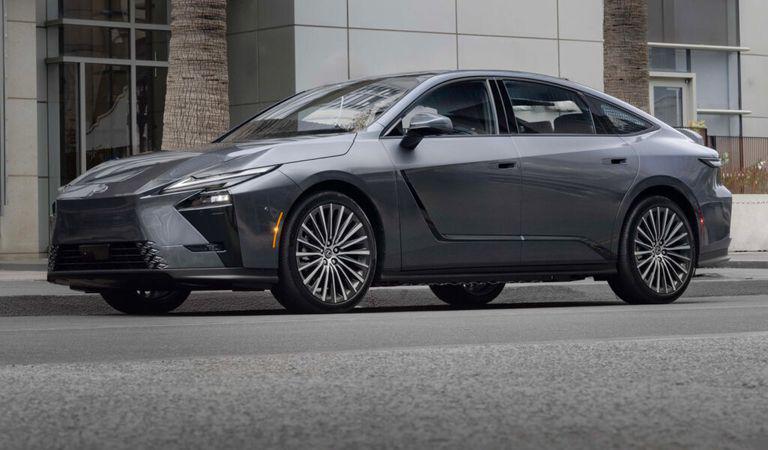 Generație nouă, dar și schimbare strategică: luxosul Lexus ES pune o miză considerabilă pe fabricația în China