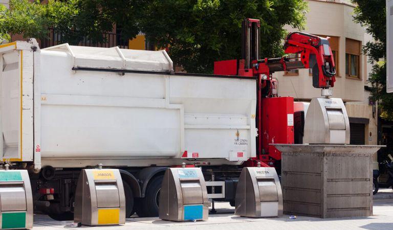 (P) Blocajul din achizițiile publice: de ce piețele secundare mențin în mișcare flotele municipale