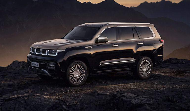 Ce-am mai găsit prin magazinul chinezesc: BAIC Taitan 700, un opulent SUV de lux cu propulsie hibridă preponderent electrică