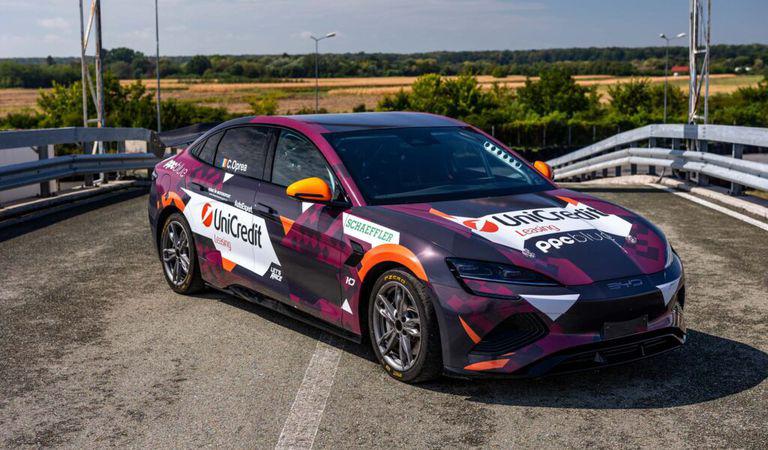 Primul BYD de curse din Europa a fost construit în România și va debuta la Super Rally Timișoara