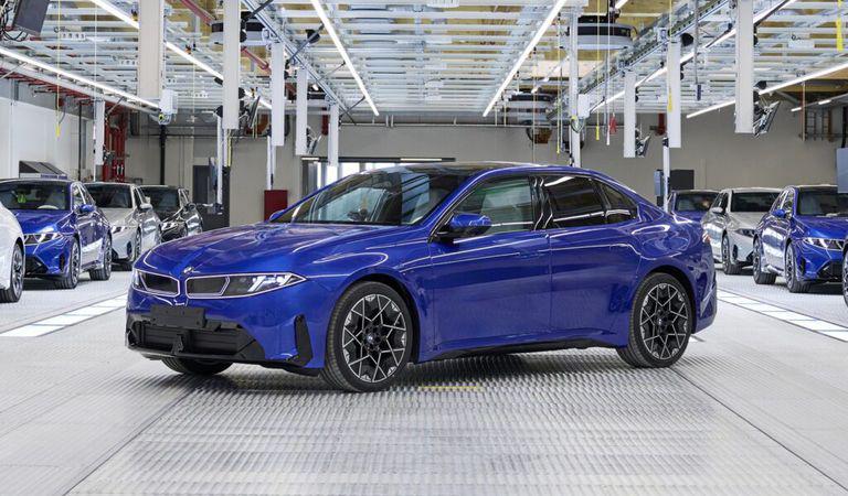 Ce înseamnă un debut de carieră bine pregătit: BMW i3 înregistrează deja o cerere dincolo de așteptări