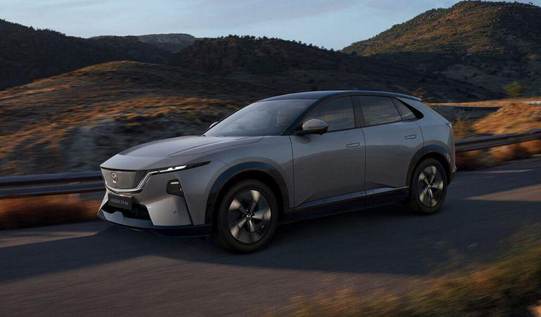 Debut comercial pentru o nouă propunere „electro” japoneză: Mazda CX-6e, sinteză armonioasă de tehnică și design
