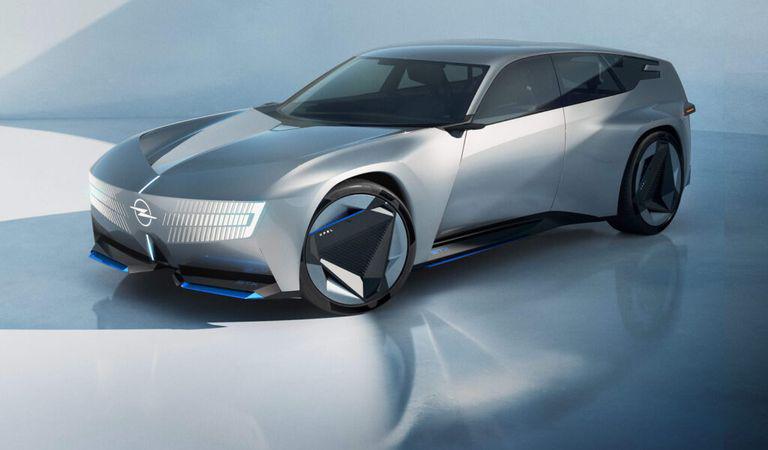 Paris, Le Mondial de l’Automobile 2026 – Opel STX Concept, un mesaj excepțional pe o temă mainstream
