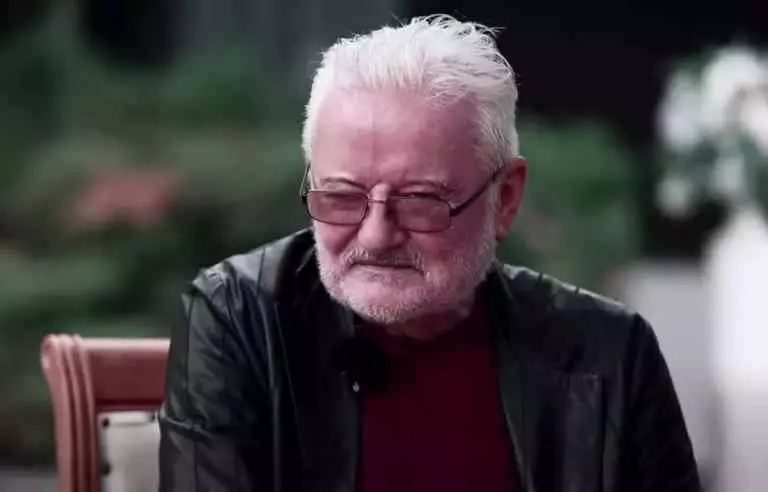 irinel-columbeanu-s-a-retras-la-un-camin-de-batrani-video-3