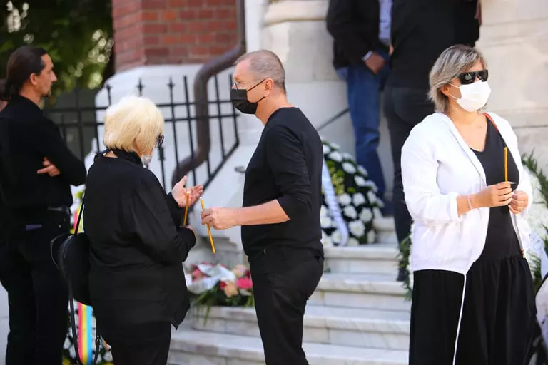 inmormantare-ion-caramitru-2-1