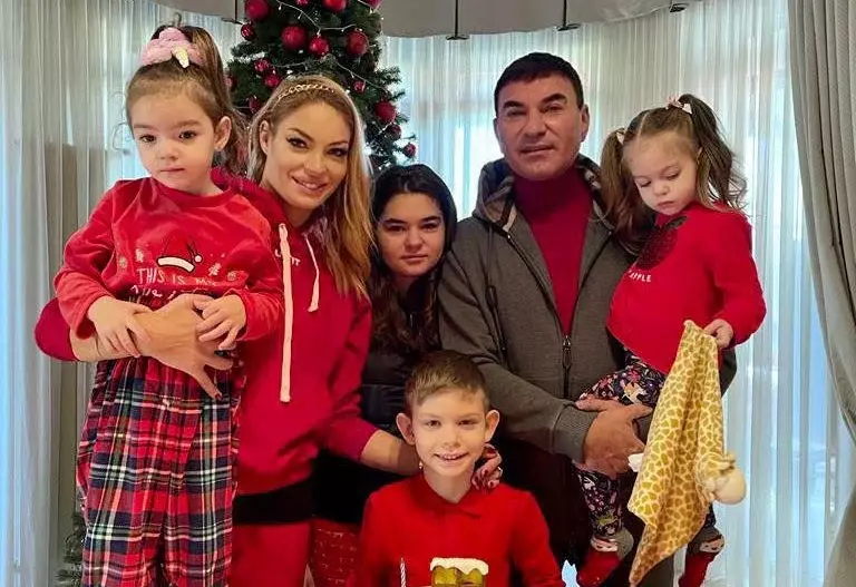 valentina-pelinel-si-cristi-borcea-copii-1-e1645690799111-1