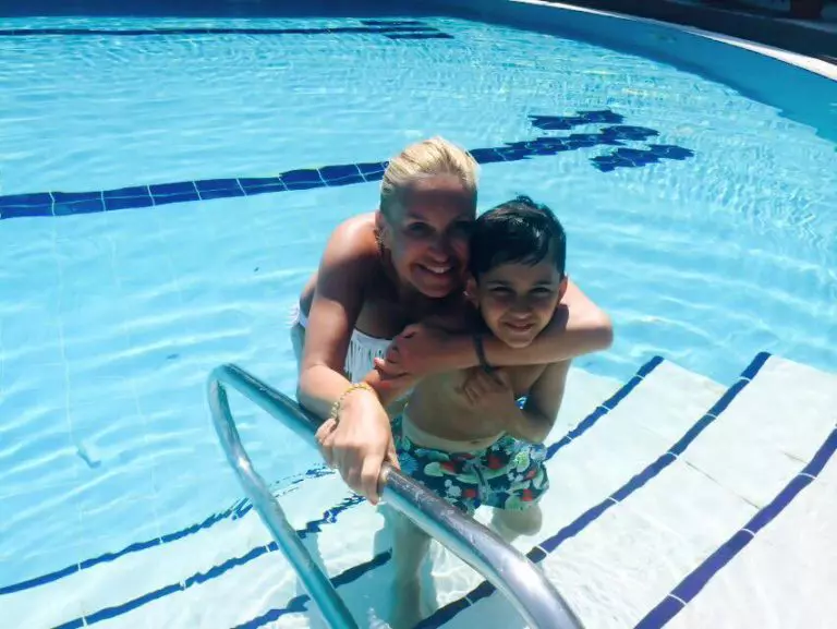 Vica-Blochina-si-fiul-Edan-768x577