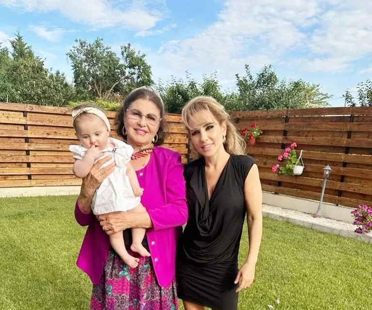 irina-loghin-21