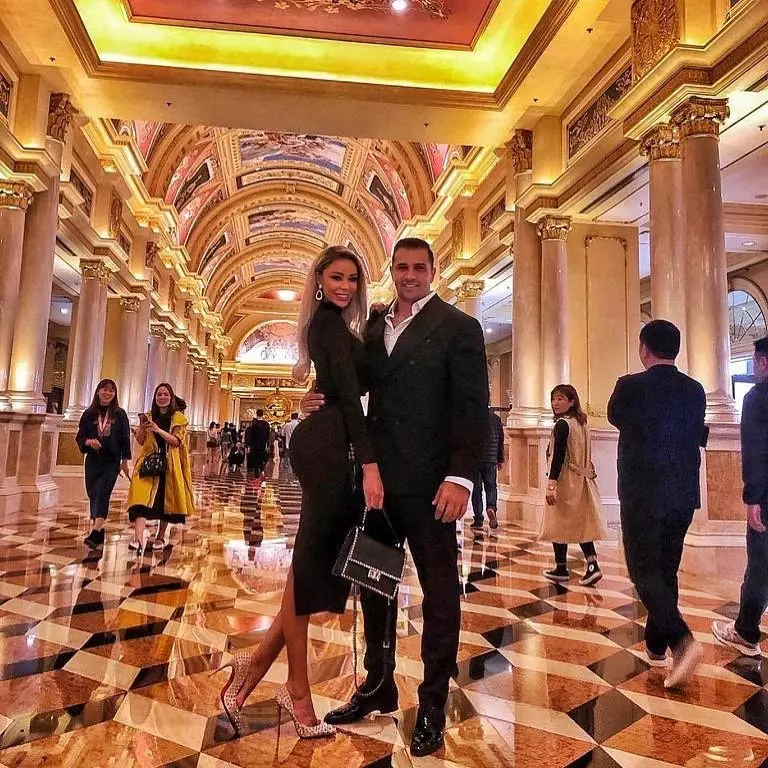 Bianca Dragusanu si Alex Bodi - 3