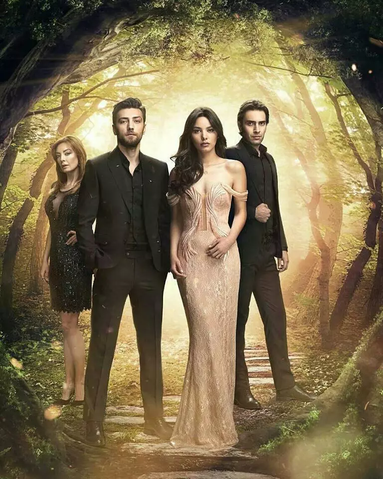 Hazal Filiz Küçükköse (Zeynep din „Dragoste infinită”) are un nou proiect tv (3)