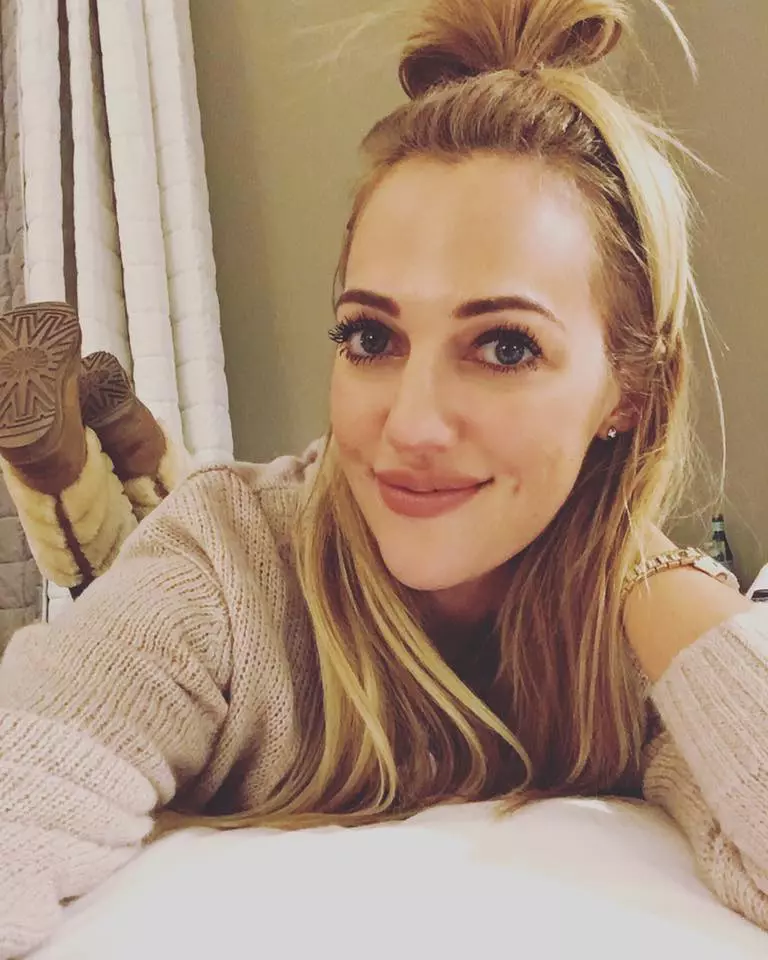 Meryem Uzerli 3