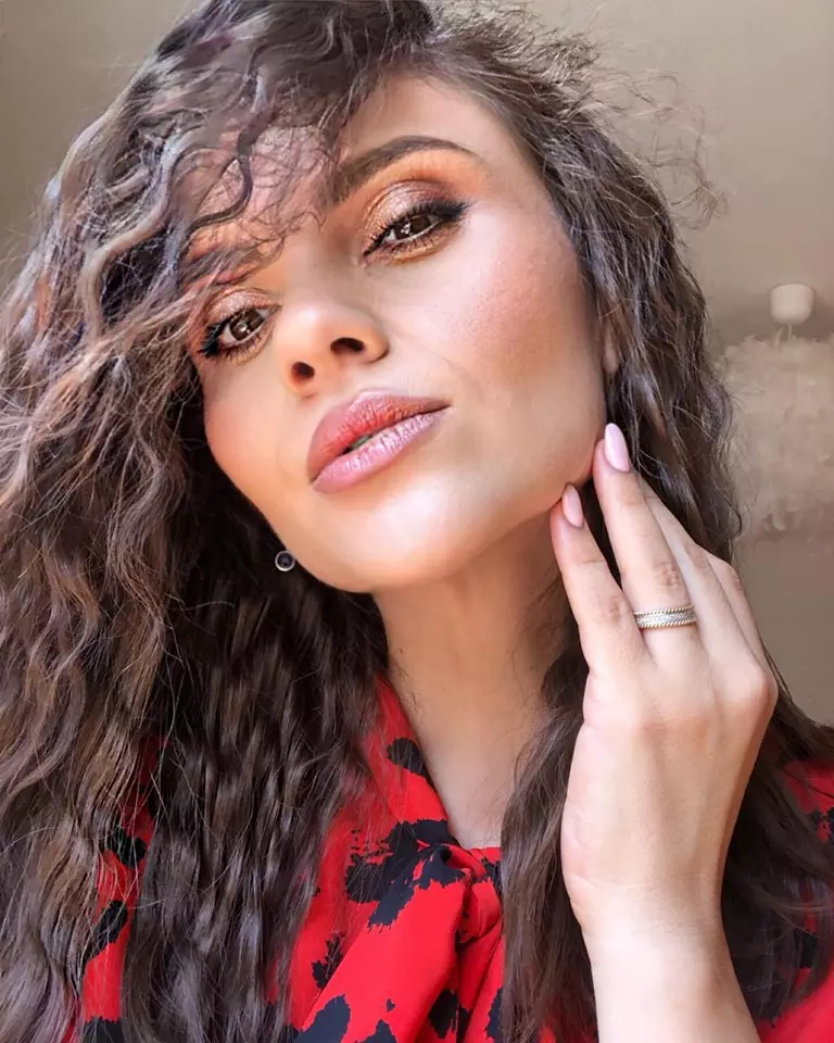 Cristina Șișcanu operații estetice (4)