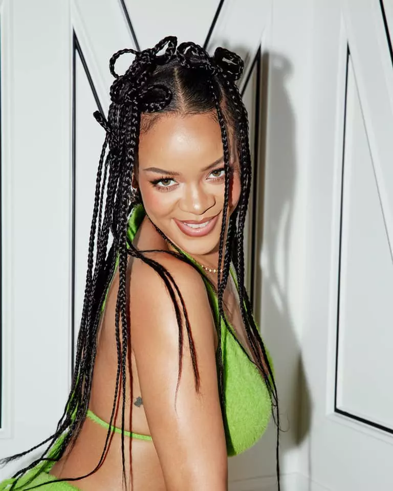 rihanna-insarcinata-2