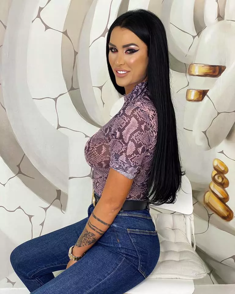 daniela-crudu-bani-8