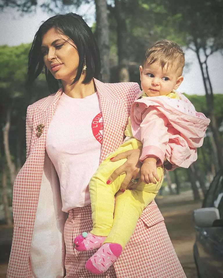 Sofia, fetiţa Mădălinei Pamfile