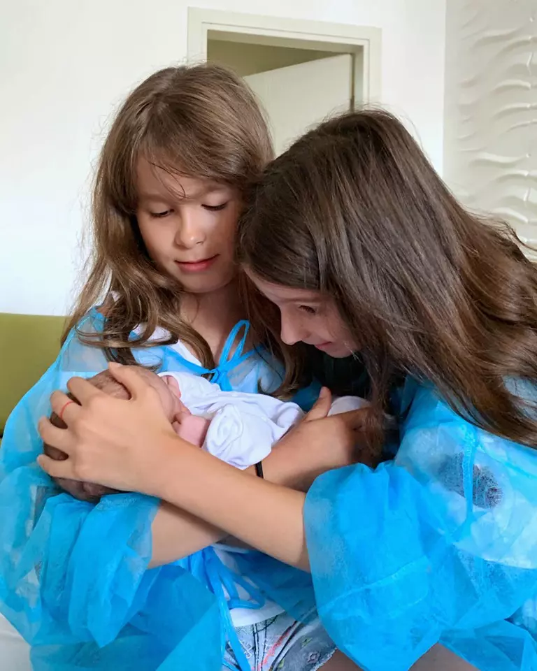 Fetitele lui Mihai Morar