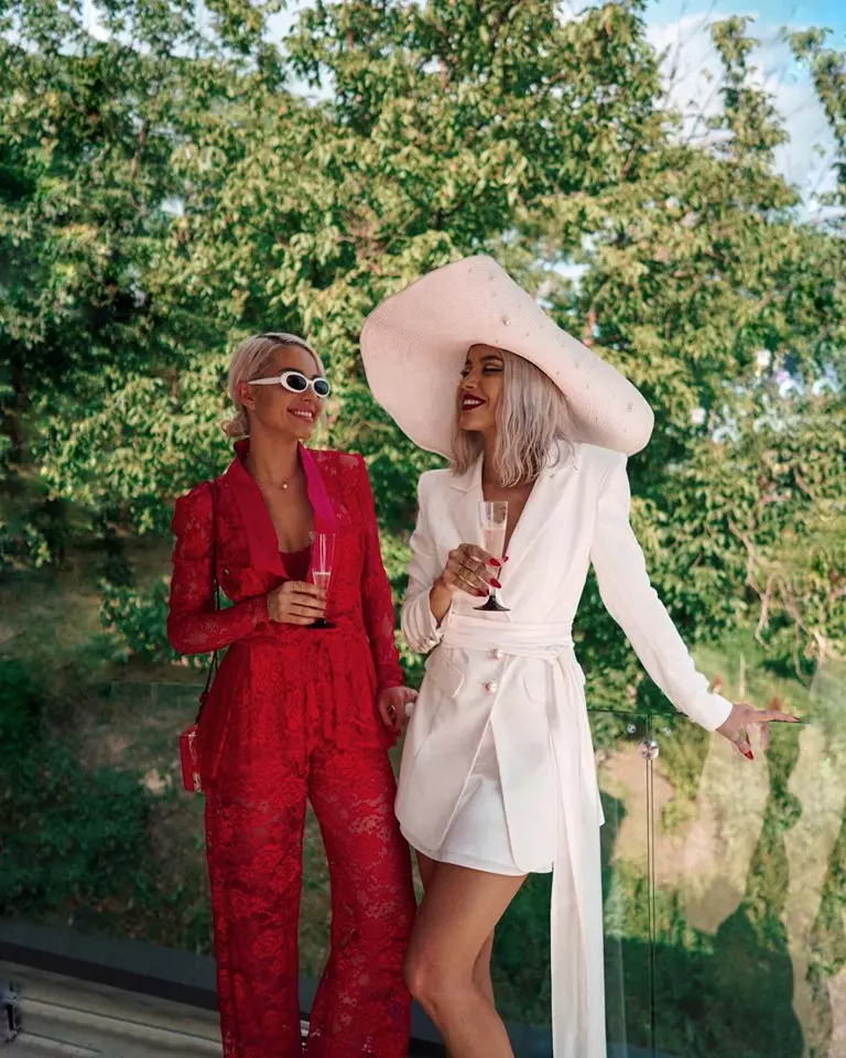 Carmen Grebenisan si Alina Ceusan