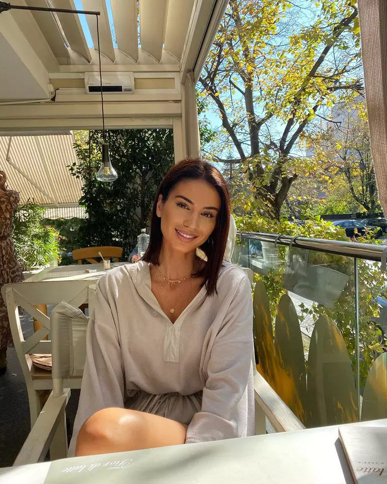 Geanina Ilies Gospodar fara pereche 2