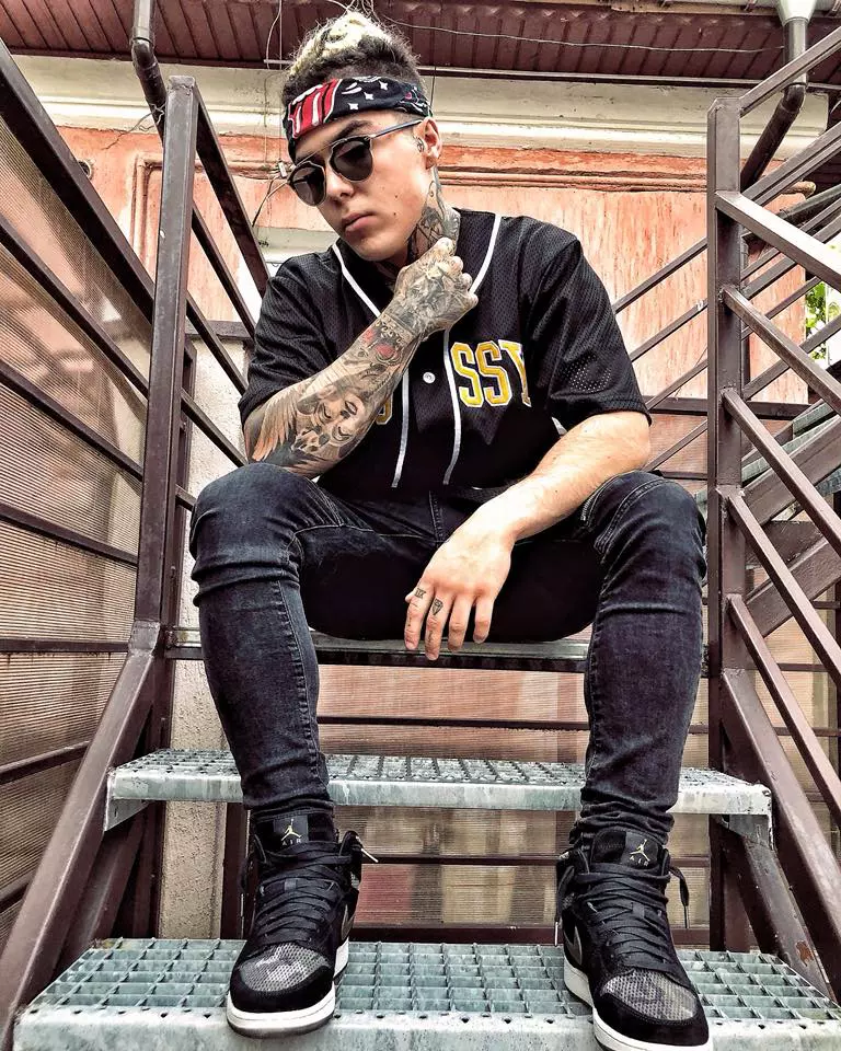 Lino Golden a fost împușcat, pe scenă, cu un pistol cu bile