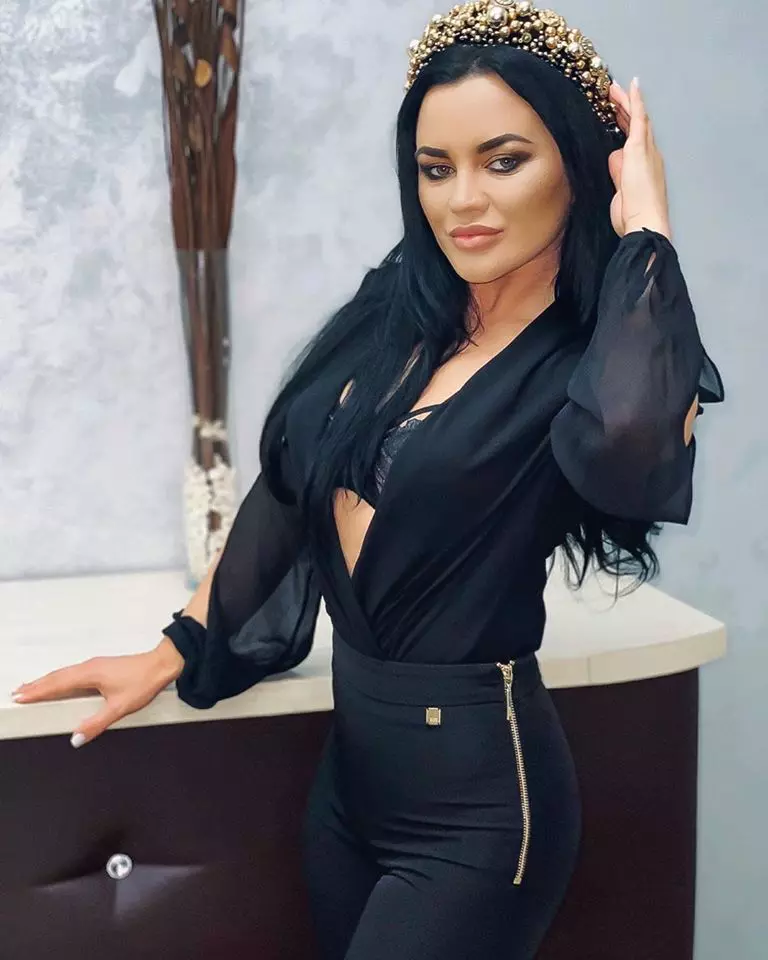 Carmen de la Salciua 8