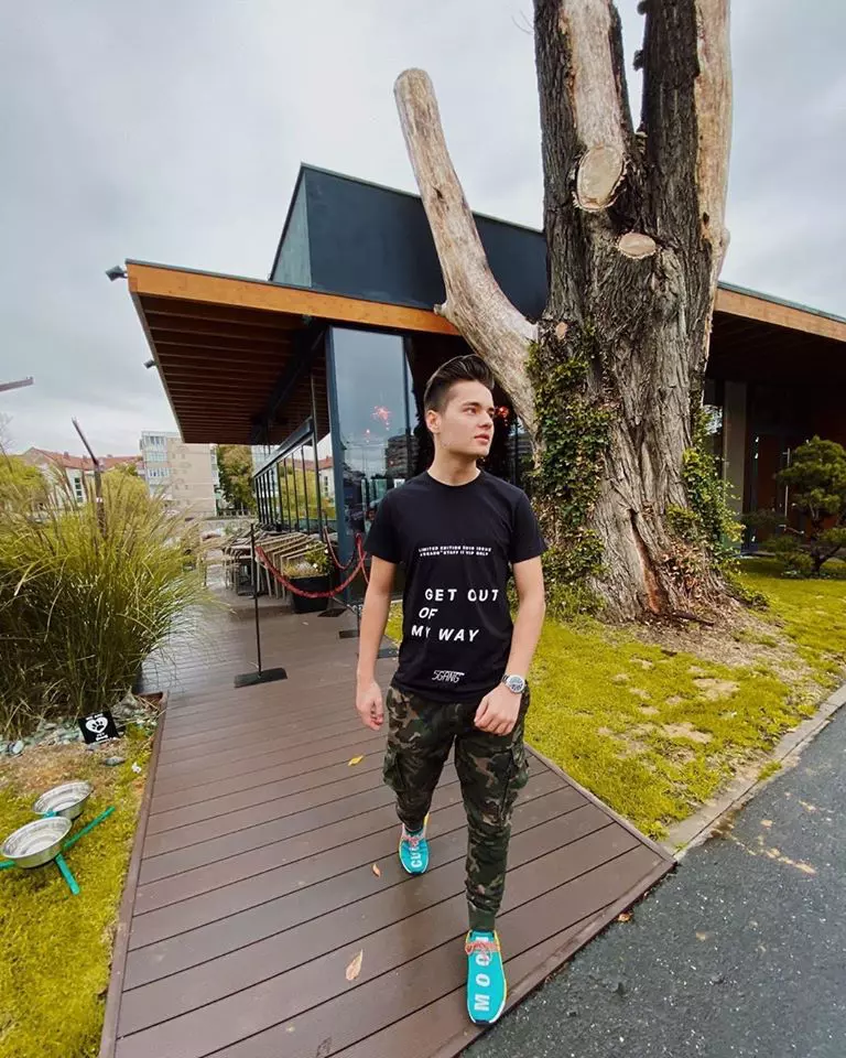 69785598_2570013876565288_2067474106697121792_o