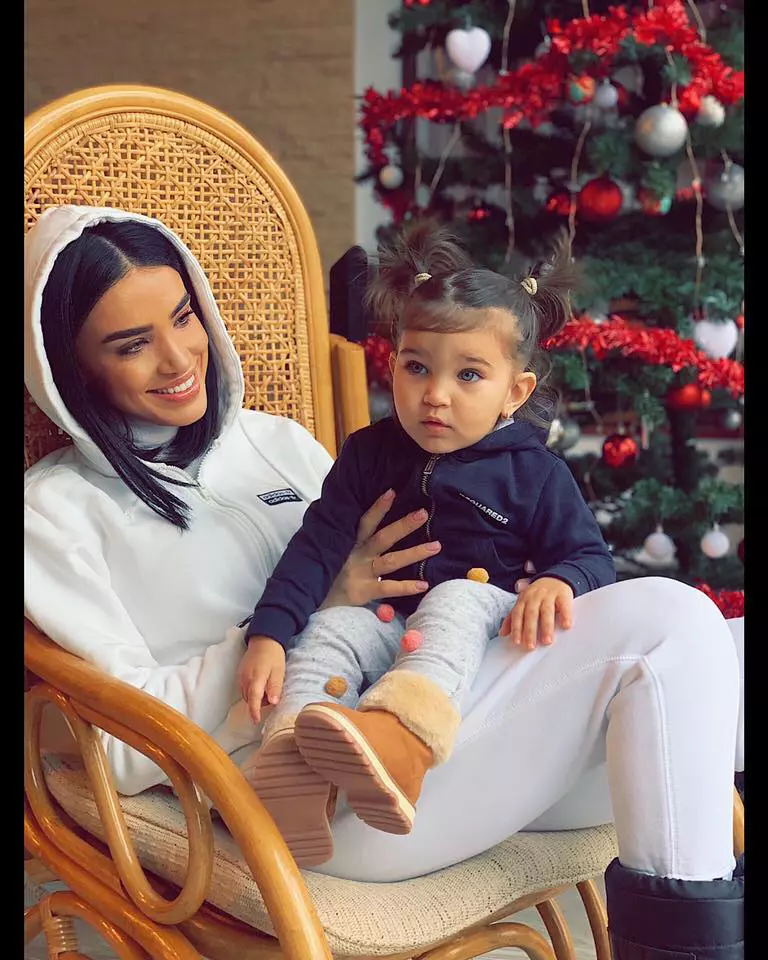 Adelina-Pestrițu-și-Zenaida