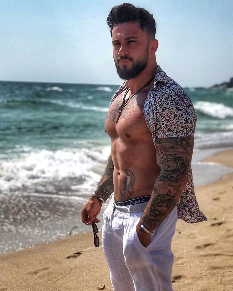 George-de-la-Insula-iubirii-va-deveni-tată-1