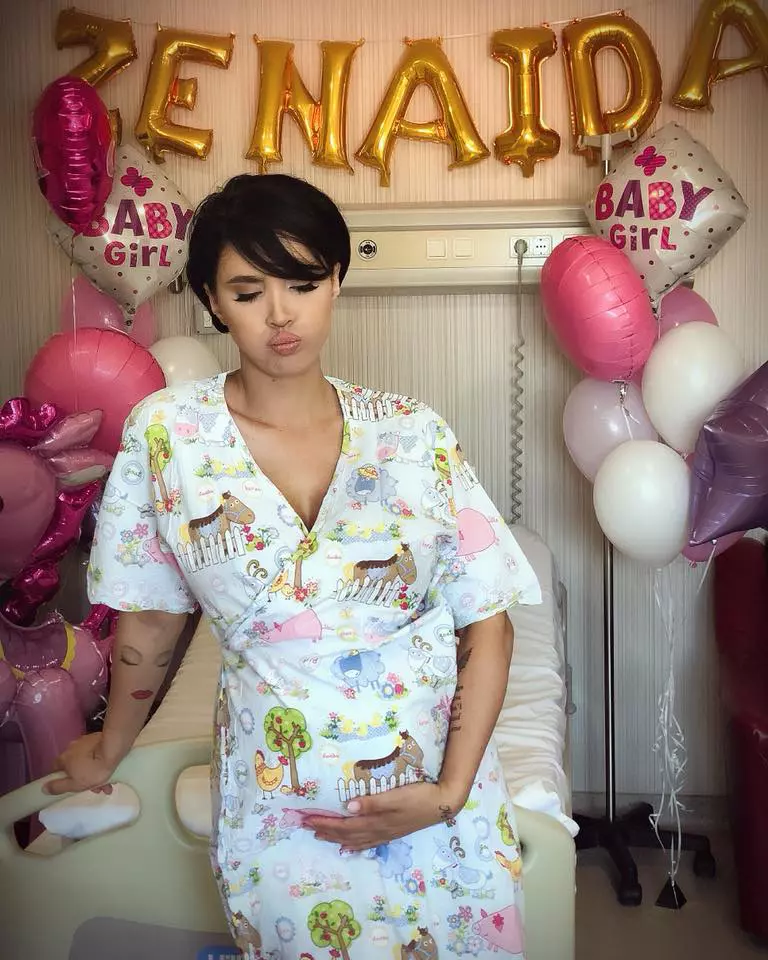 Adelina-Pestritu-insarcinata