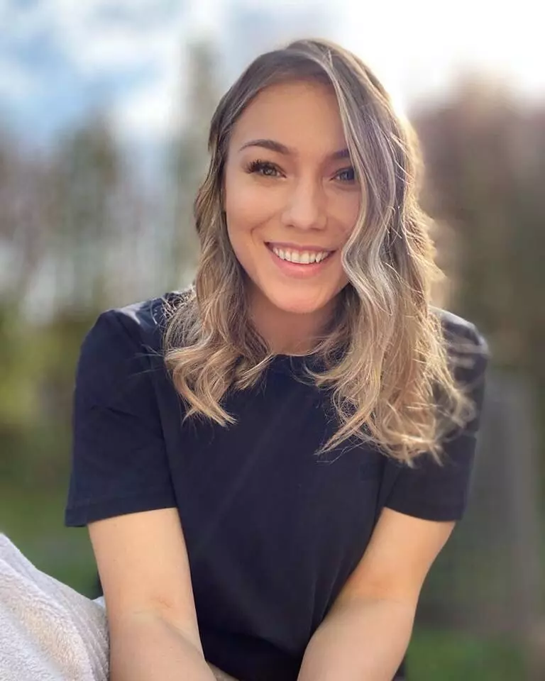 Monica-Roșu-este-însărcinată-2